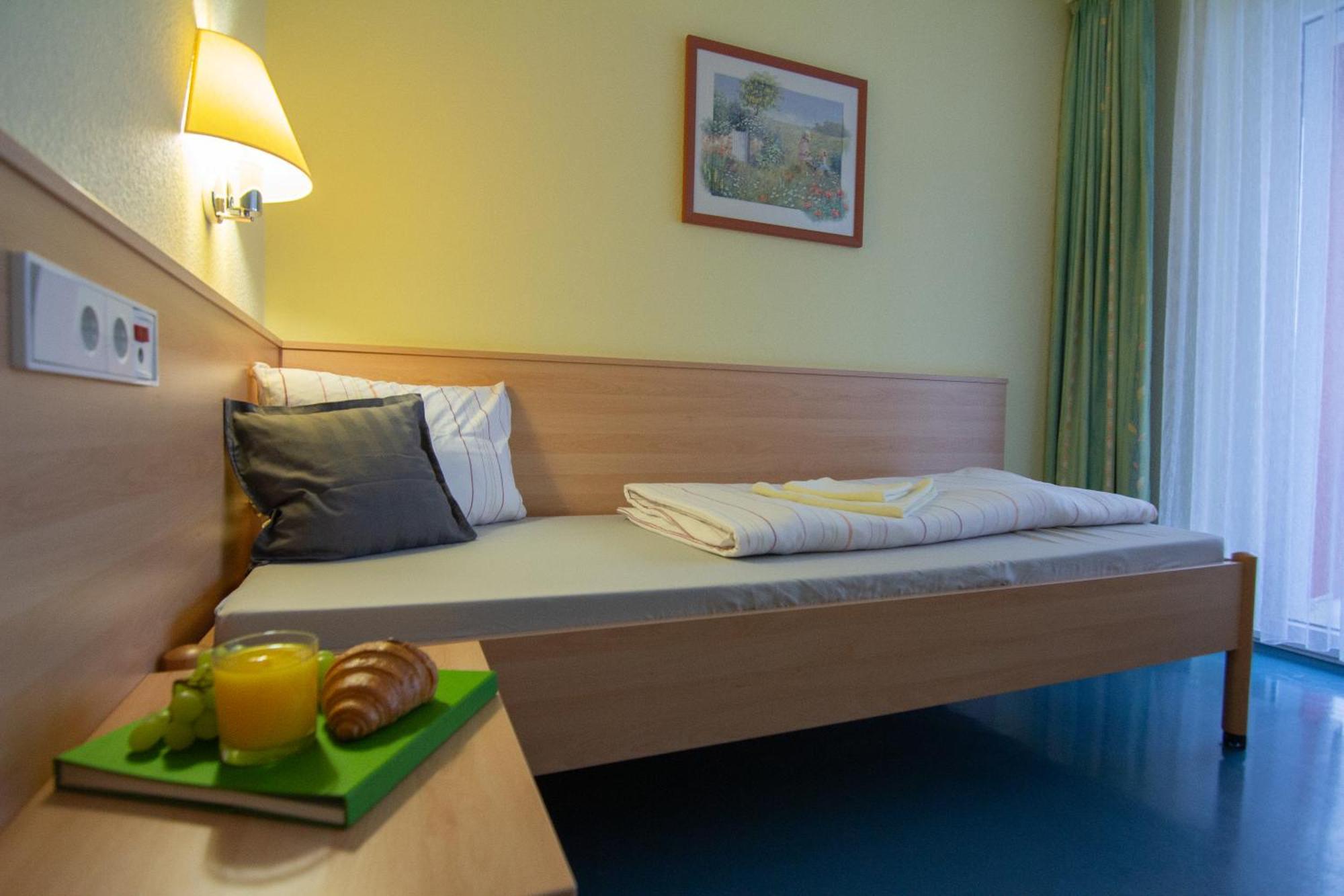 Green Night Hotel Falkenstein  Extérieur photo