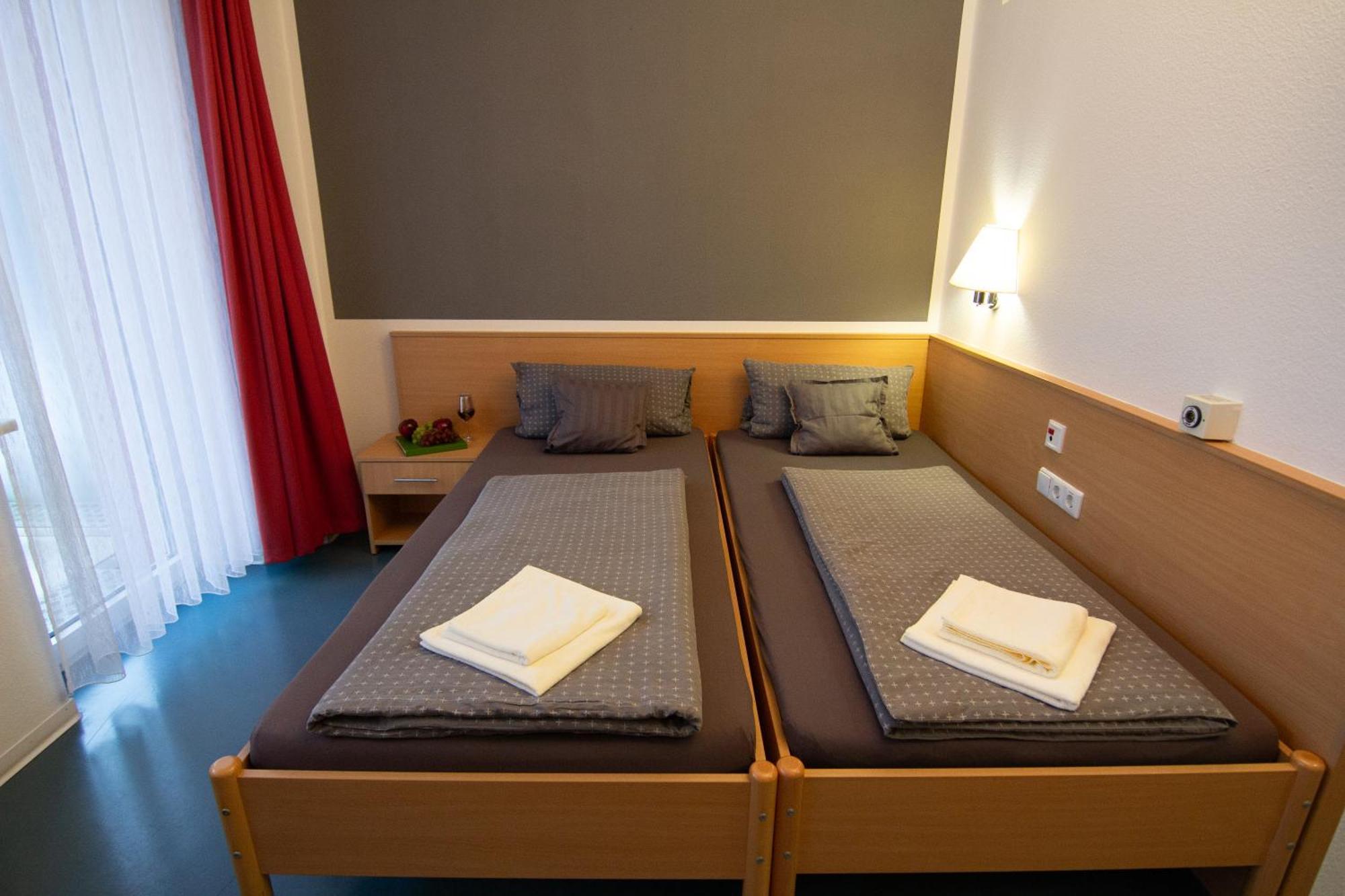 Green Night Hotel Falkenstein  Extérieur photo