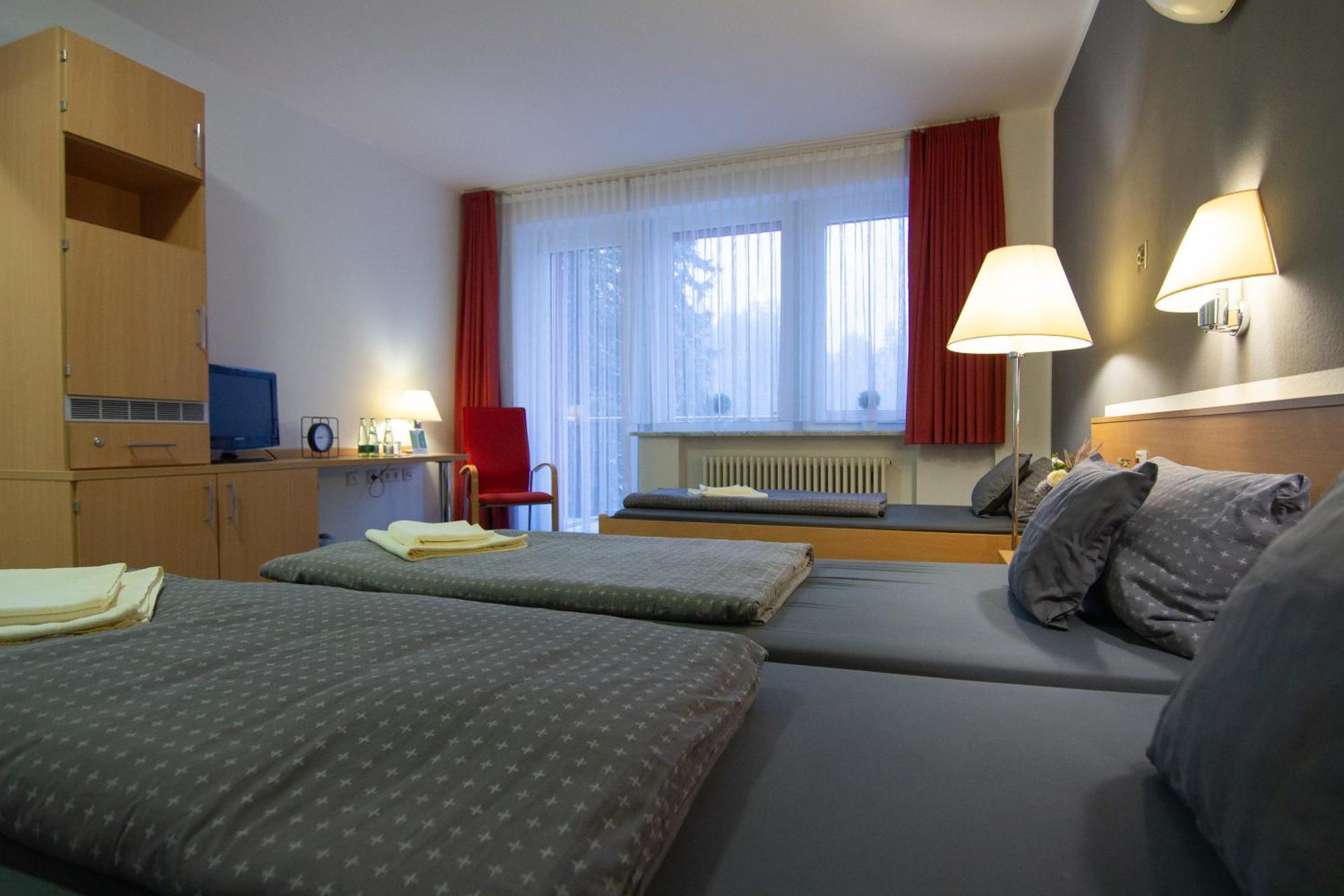Green Night Hotel Falkenstein  Extérieur photo